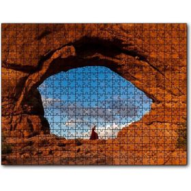 Cakapuzzle Kırmızı Kayalıklardaki Göz ve Kadın 255 Parça Puzzle