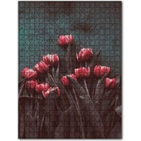 Cakapuzzle Kırmızı Laleler Eskitilmiş Yeşil Arkaplan Ahşap 500 Parça Puzzle