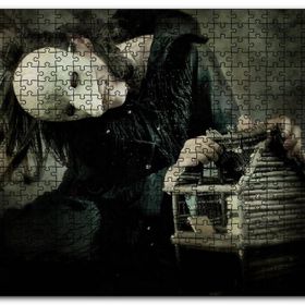 Cakapuzzle Korkunç Maskeli Yaratık ve Mini Ağaç Kulübesi Mdf 1000 Parça Puzzle