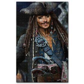 Cakapuzzle Korsan Kıyafetli Jack Sparrow Görseli Ahşap 500 Parça Puzzle