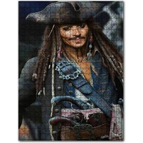 Cakapuzzle Korsan Kıyafetli Jack Sparrow Görseli Ahşap 500 Parça Puzzle