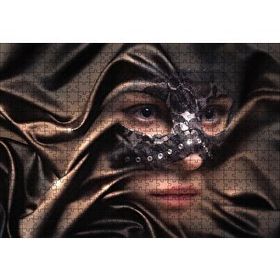Cakapuzzle Kumaş Örtülü Maskeli Kadın Ahşap 500 Parça Puzzle