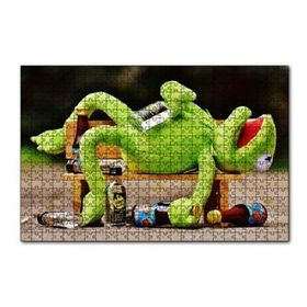 Cakapuzzle Kurbağa Kermit Bankta Sızmış 120 Parça Ahşap Puzzle