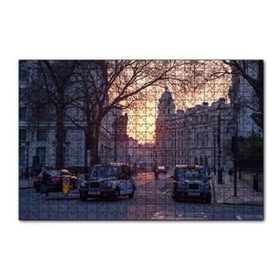 Cakapuzzle Londrada Günbatımında Binalar ve Taksiler 120 Parça Ahşap Puzzle
