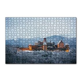 Cakapuzzle Lüksemburg Bourscheid Kalesi ve Karlı Tepeler 120 Parça Ahşap Puzzle