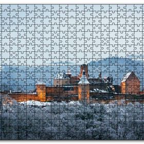 Cakapuzzle Lüksemburg Bourscheid Kalesi ve Karlı Tepeler Mdf 1000 Parça Puzzle