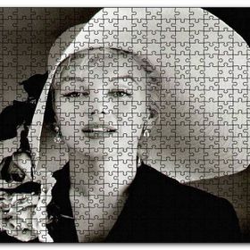 Cakapuzzle Marilyn Monroe Güllü Beyaz Şapkası Gülümsemesi Mdf 120 Parça Puzzle