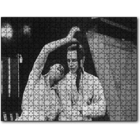 Cakapuzzle Marlon Brando ve Jean Simmons Bir Sahne Mdf 500 Parça Puzzle