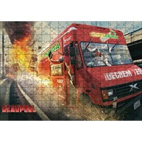Cakapuzzle Marvel Deadpool ve Kırmızı Minibüs Mdf 255 Parça Puzzle