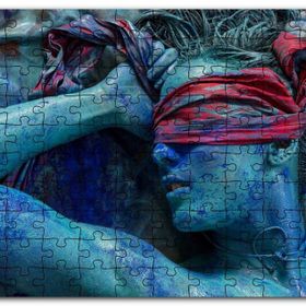 Cakapuzzle Mavi Boyalı Kırmızı Fularla Gözleri Bağlı Kadın Mdf 255 Parça Puzzle