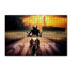 Cakapuzzle Motorsikletli Adam Günbatımı ve Gökdelenler 120 Parça Ahşap Puzzle