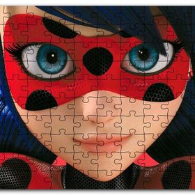 Cakapuzzle Mucşze Uğurböceği Yüzü Yakın Plan Mdf 255 Parça Puzzle