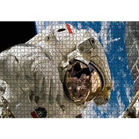 Cakapuzzle Nasa Astronotu Dünya Manzarası 120 Parça Ahşap Puzzle
