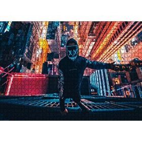 Cakapuzzle Neon Maskeli Adam ve Gökdelenler 120 Parça Ahşap Puzzle