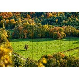 Cakapuzzle Ormanın Ortasındaki Yemyeşil Arazi Yalnız Ağaç Mdf 255 Parça Puzzle