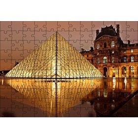 Cakapuzzle Paris Louvre Müzesi Gece Manzarası 120 Parça Ahşap Puzzle