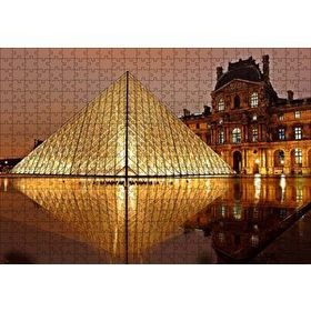 Cakapuzzle Paris Louvre Müzesi Gece Manzarası 120 Parça Ahşap Puzzle