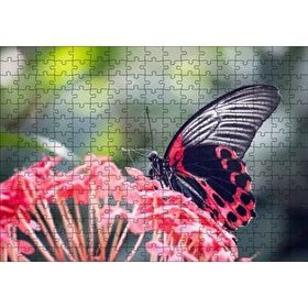 Cakapuzzle Pembe Çiçekler ve Siyah Kırmızı Kelebek 120 Parça Ahşap Puzzle