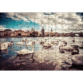 Cakapuzzle Prag Charles Köprüsü ve Kuğular 120 Parça Ahşap Puzzle
