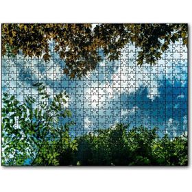 Cakapuzzle Sarı ve Yeşil Yapraklar Arasından Gökyüzü Mdf 500 Parça Puzzle