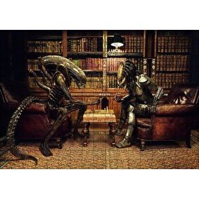 Cakapuzzle Satranç Oynayan Alien ve Avcı 120 Parça Ahşap Puzzle
