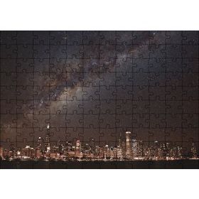 Cakapuzzle Şehrin Gece Manzarası ve Gökyüzünde Samanyolu 120 Parça Ahşap Puzzle