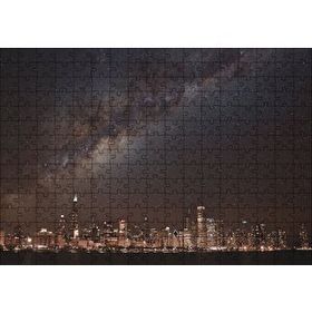 Cakapuzzle Şehrin Gece Manzarası ve Gökyüzünde Samanyolu 255 Parça Ahşap Puzzle