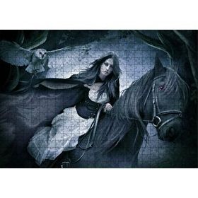 Cakapuzzle Siyah Atlı Gotik Kız ve Baykuş 120 Parça Ahşap Puzzle