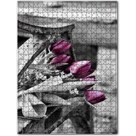 Cakapuzzle Siyah Beyaz Bankta Renkli Mor Laleler Ahşap 1000 Parça Puzzle