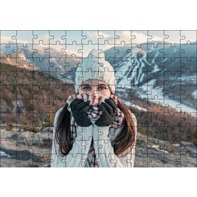 Cakapuzzle Soğuk Dağlar ve Beyaz Bereli Kız Mdf 120 Parça Puzzle