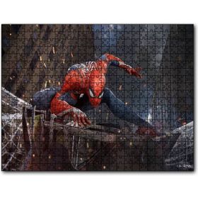 Cakapuzzle Spiderman Efsanevi Duruş Ahşap 255 Parça Puzzle