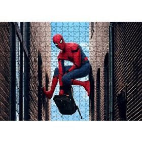 Cakapuzzle Spiderman Eve Dönüş Havada Asılı Ahşap 500 Parça Puzzle