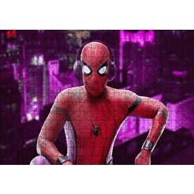 Cakapuzzle Spiderman Kulaklıkllı Görseli 120 Parça Ahşap Puzzle