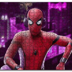 Cakapuzzle Spiderman Kulaklıkllı Görseli Ahşap 500 Parça Puzzle
