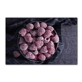Cakapuzzle Tabakta Donmuş Ahududular Siyah Kumaş Zemin 120 Parça Ahşap Puzzle