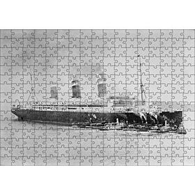 Cakapuzzle Titanik ve Kılavuz Gemileri Siyah Beyaz 120 Parça Ahşap Puzzle