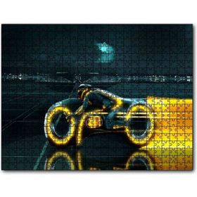 Cakapuzzle Tron Efsanesi Motorsiklet ve Sürücüsü Mdf 120 Parça Puzzle