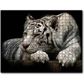 Cakapuzzle Uyuklayan Beyaz Kaplan Karanlık Arkaplan Mdf 500 Parça Puzzle