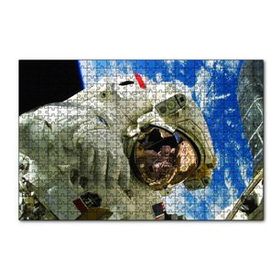 Cakapuzzle Uzaydaki Astronot 120 Parça Ahşap Puzzle