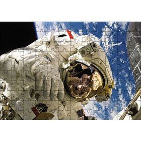 Cakapuzzle Uzaydaki Astronot 120 Parça Puzzle