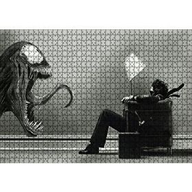 Cakapuzzle Venom ve Koltukta Oturan Adam 120 Parça Ahşap Puzzle