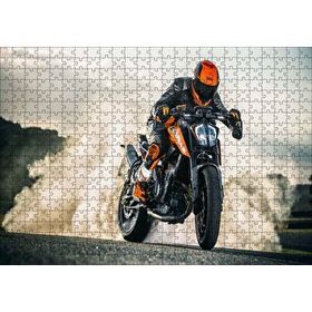 Cakapuzzle Yamaha Naked Motorsiklet ve Patinaj Dumanları 120 Parça Ahşap Puzzle