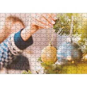 Cakapuzzle Yılbaşı Ağacını Süsleyen Kadın Eli 120 Parça Ahşap Puzzle