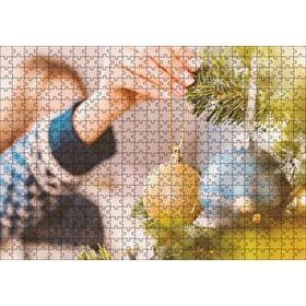 Cakapuzzle Yılbaşı Ağacını Süsleyen Kadın Eli 120 Parça Ahşap Puzzle
