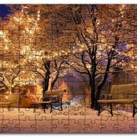 Cakapuzzle Yılbaşı Işıklarıyla Süslü Ağaçlar Karlı Banklar Mdf 500 Parça Puzzle