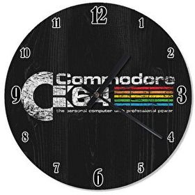 Cakasaat Ahşap Zeminde Commodore 64 Amblem Duvar Saati