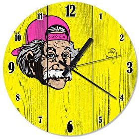 Cakasaat Ahşap Zeminde Pembe Şapkalı Albert Einstein Duvar Saati