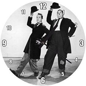 Cakasaat Laurel Hardy Filmde Dans Duvar Saati