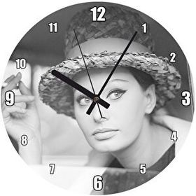 Cakasaat Sophia Loren Otomobilde Duvar Saati