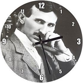 Cakatablo Nikola Tesla Koltukta Oturur Durumda Portresi Duvar Saati